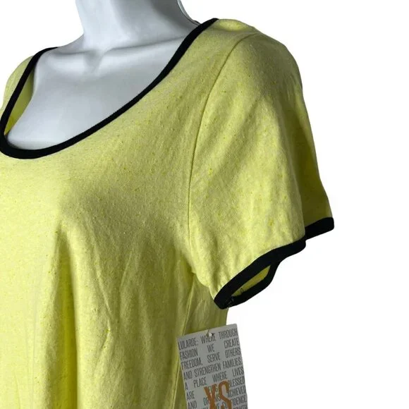 LuLaRoe Womens Classic T Size XS Yellow NWT - Picture 3 of 4